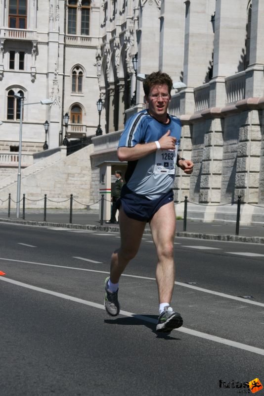 Vivicittá Félmaraton Futóverseny Budapest, Kintzly Péter