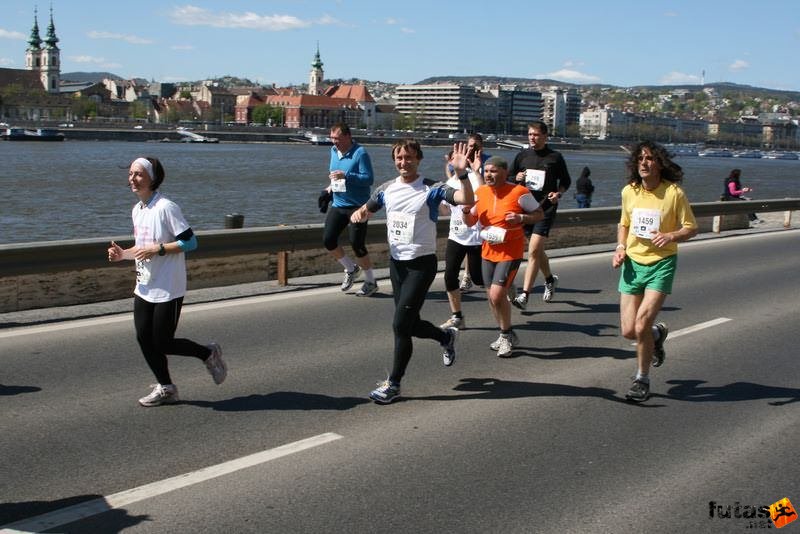 Vivicittá Félmaratoni Futóverseny Budapesten, Kuris Oszkár