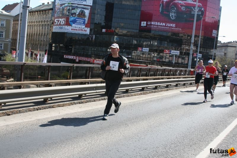 Vivicittá Félmaraton Futóverseny Budapesten, vivicitta_felmaraton_9398.jpg