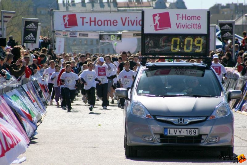 Vivicittá Midicittá Minicittá Városvédő futás és gyaloglás, Minicittá időmérő felvezető autó