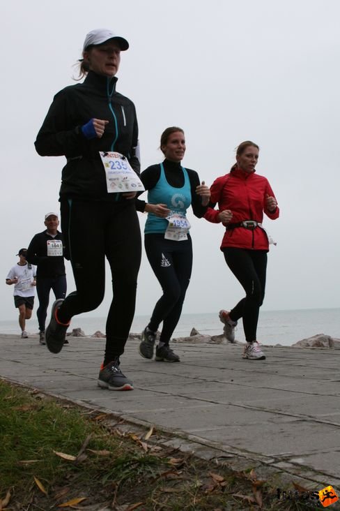 balaton_maraton_siofok_1877.jpg Balaton Maraton futás