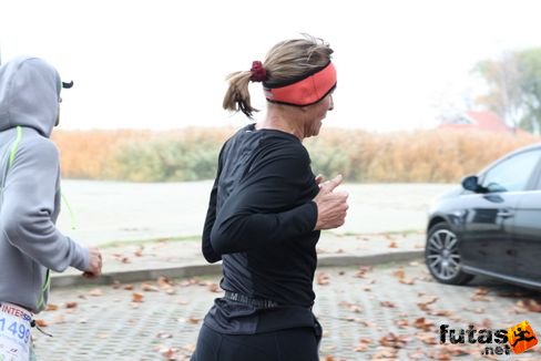 Földingné Nagy Judit Futóbarátok Balaton Maraton futás