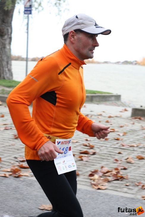 Ossó Zoltán Balaton Maraton futás