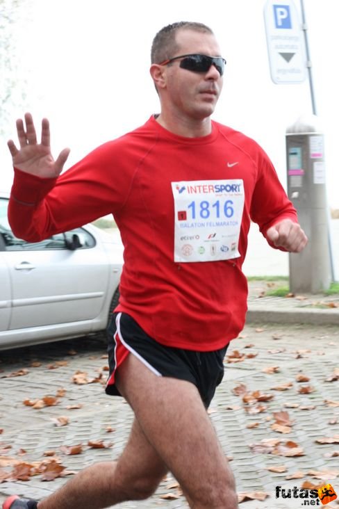 Seres Attila Balaton Maraton futás