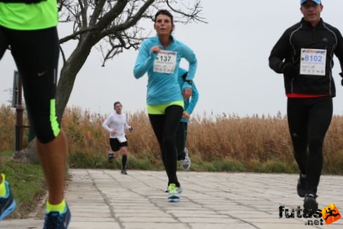 Gulyás Krisztina Nike Futóklub, Rába Imre ifj Balaton Maraton futás