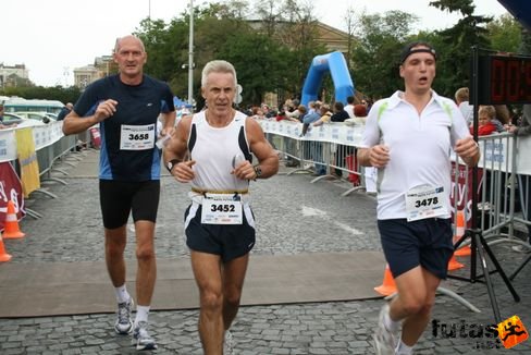 Szabolcs Ferenc, Gellért József, János Tibor, 10km F 55:58 NATO futás futás