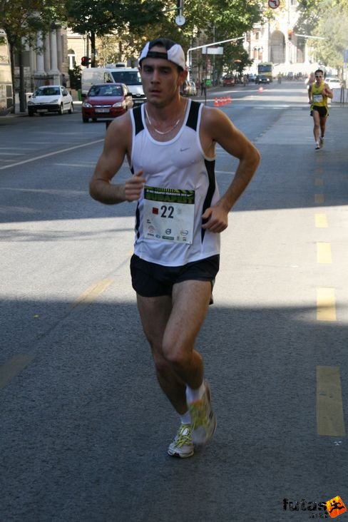 Hencz Gergő Nike Félmaraton futás