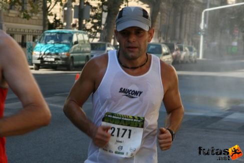 Kovács Gábor Nike Félmaraton futás
