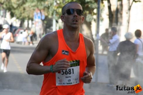 Szántai Péter Nike Félmaraton futás