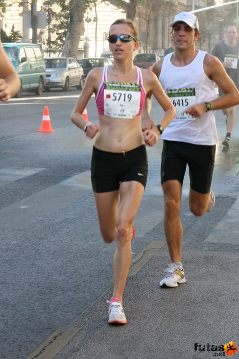 Tóth Eszter, Mádi Szabolcs Nike Félmaraton futás