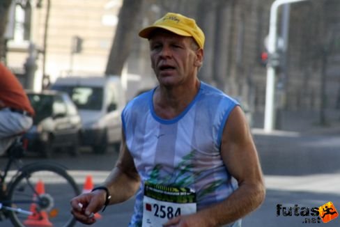 Patus János Attila Nike Félmaraton futás