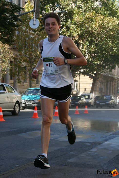 Gellai Nándor Nike Félmaraton futás