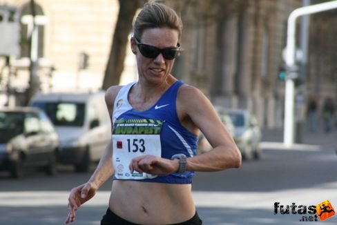 Pettkó-Szandtner Judit dr. Nike Félmaraton futás