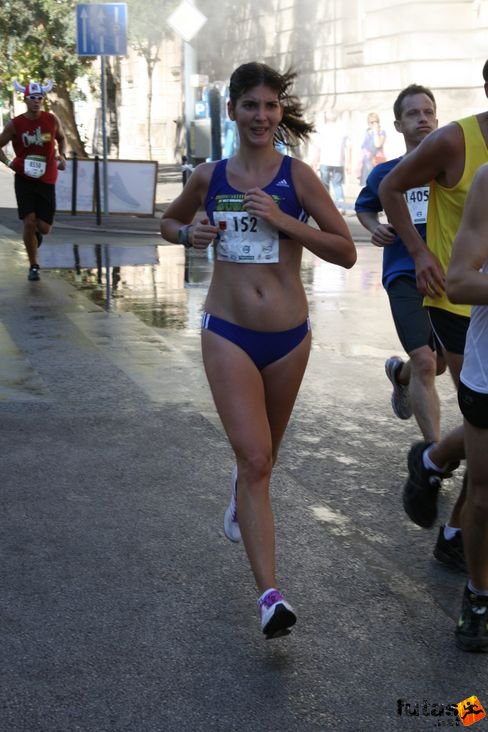 Móczó Zsanett Nike Félmaraton futás