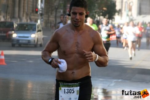 Nagy Gábor Nike Félmaraton futás