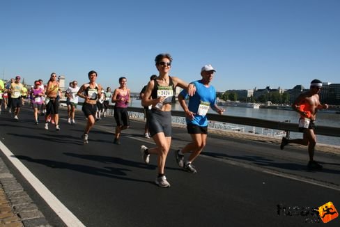 Erdei Ilona Debreceni Honvéd SE Nike Félmaraton futás