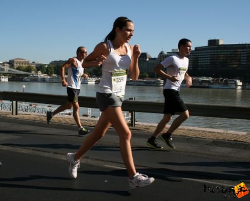 Dobos Kata Nike Félmaraton futás