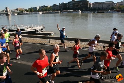 Lukács Béla Nike Félmaraton futás