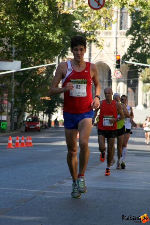 Jenkei Péter Nike Félmaraton futás