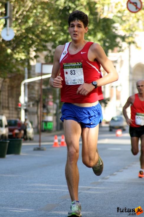 Jenkei Péter Vasas MiFiN Nike Félmaraton futás
