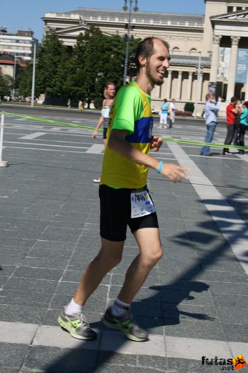 Ádám Nike Félmaraton futás