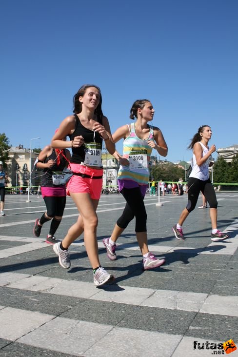 Biró Anett dr., Sipos Olívia Nike Félmaraton futás