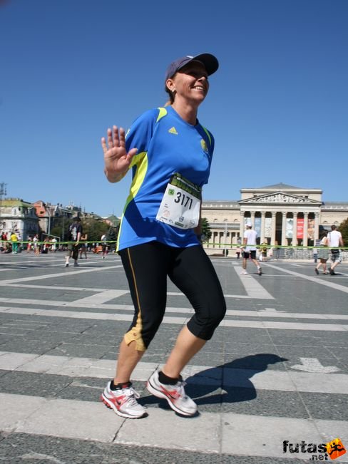 Fonódi Erzsébet Nike Félmaraton futás
