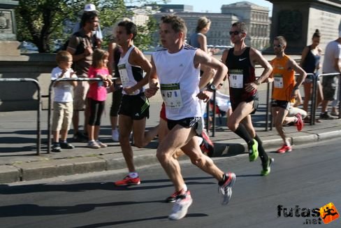 Józsa Gábor Nike Félmaraton futás