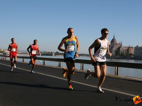 Harsányi Tamás, Rezessy Gergely Nike Félmaraton futás