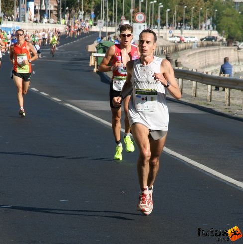 Beda Szabolcs  Gyaloggalopp Sportiroda Nike Félmaraton futás