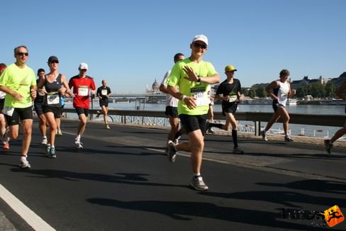 Katonka Pál Nike Félmaraton futás