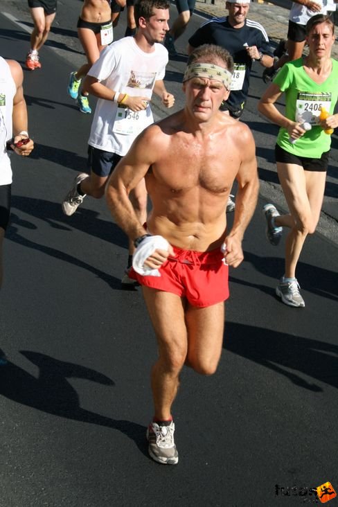 futás hőségben Nike Félmaraton futás