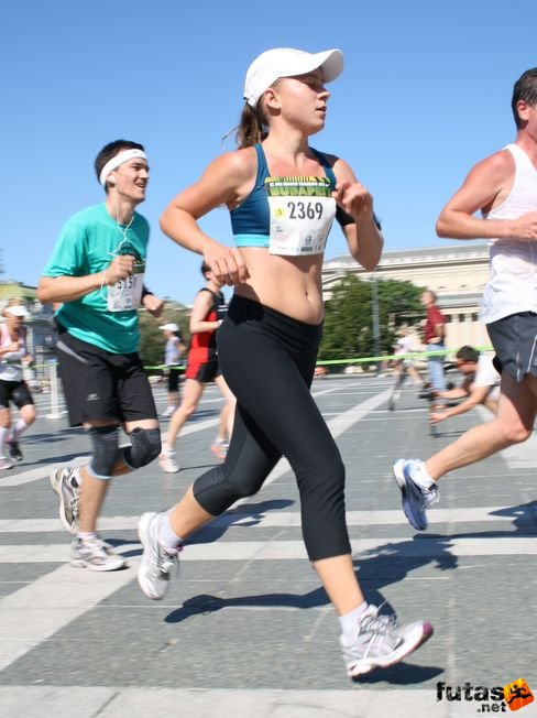 Aranyi Gabriella Nike Félmaraton futás