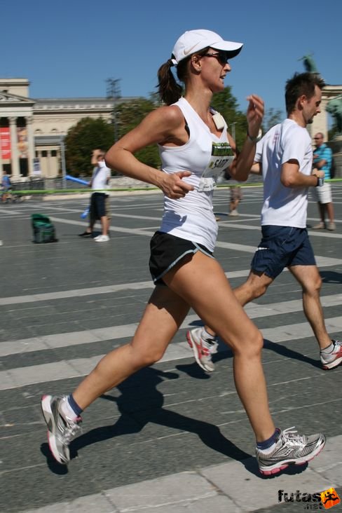 Varga Patrícia dr. Nike Félmaraton futás