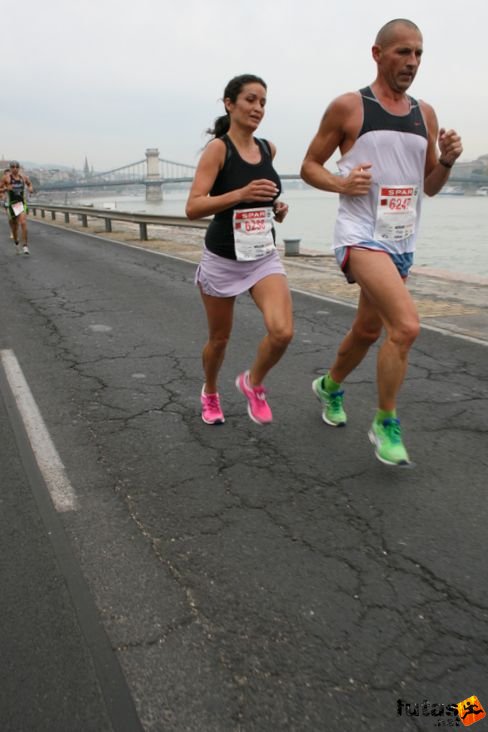 Csatári Mónika Melittan és Sándor Attila. Szekszárd AC Budapest Marathon futás