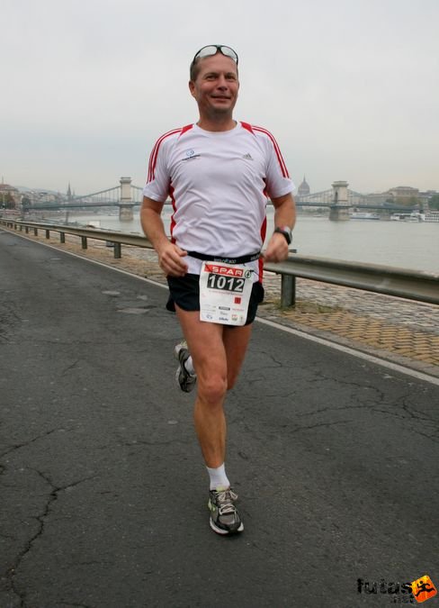 Soós Elek Budapest Marathon futás