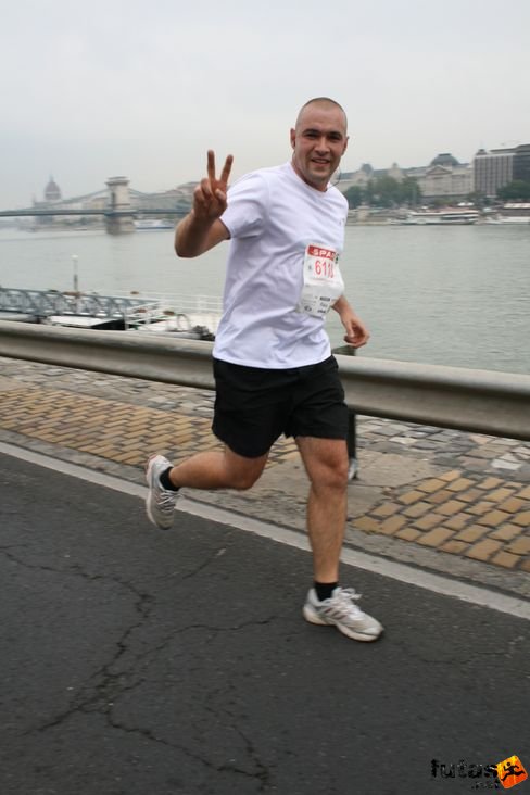 budapest_marathon_0122.jpg Budapest Marathon futás