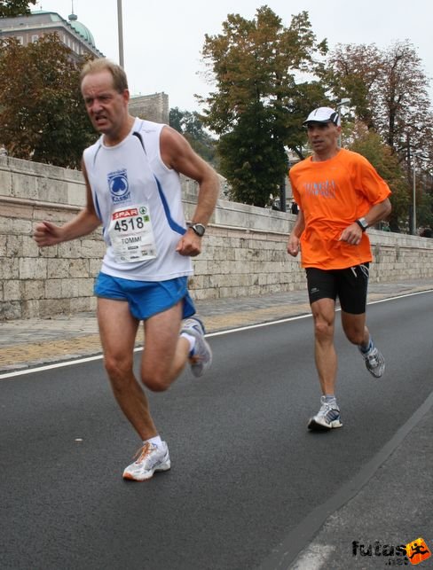 Tommi Budapest Marathon futás