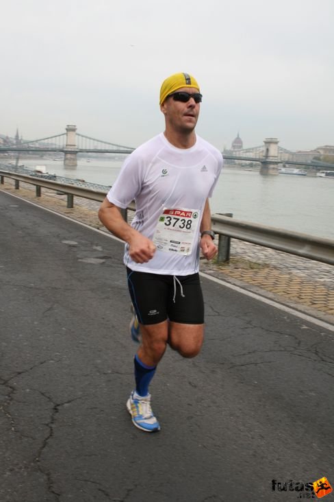 Kövér Balázs Budapest Marathon futás