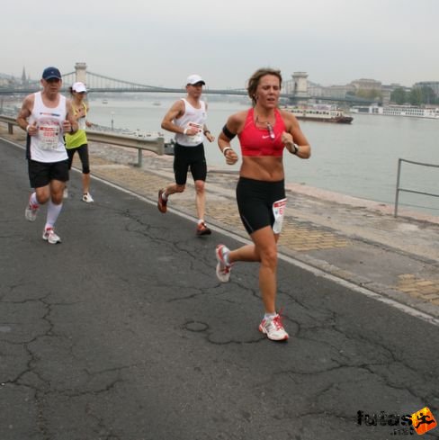 budapest_marathon_0217.jpg Budapest Marathon futás