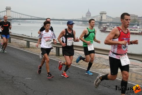 Pezavant Christine , Bernard, Fabrice, Roszpopa Péter Budapest Marathon futás