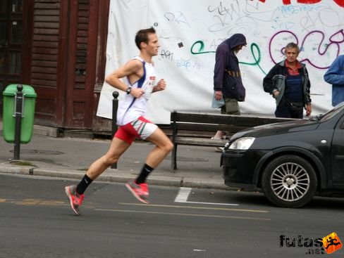maraton: Budapest Marathon futás