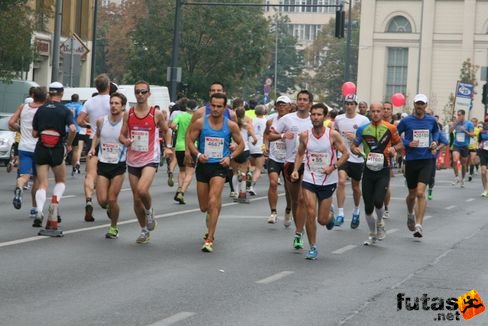 Boroznaki Lajos, Bertoni Eugenio, Varga Péter Budapest Marathon futás