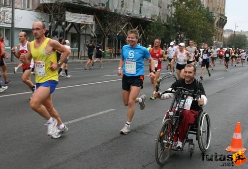 Szász Norbert Suhanj Ultrabalaton Budapest Marathon futás