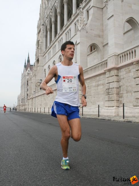 Khoór Bence Budapest Marathon futás