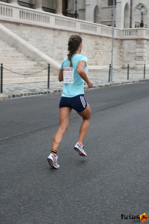 Staféta Budapest Marathon futás