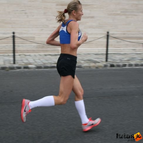 Földingné Nagy Judit Futóbarátok Győrújbarát Budapest Marathon futás