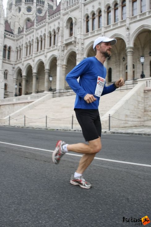 Lipkovics Gábor Budapest Marathon futás