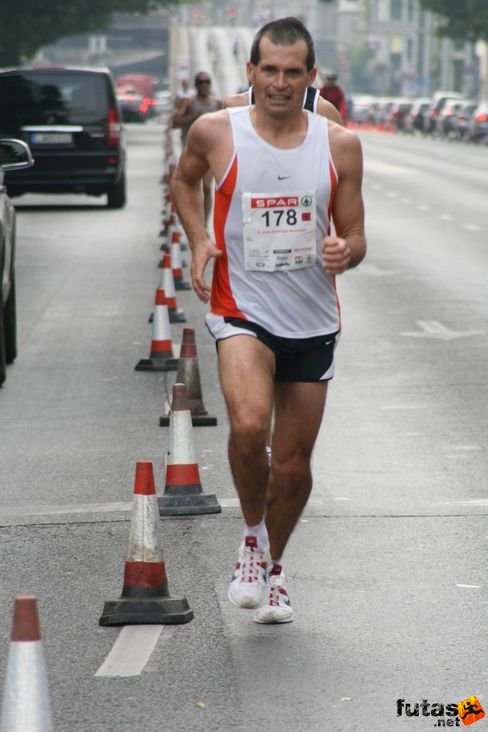 budapest_marathon_0317.jpg Budapest Marathon futás