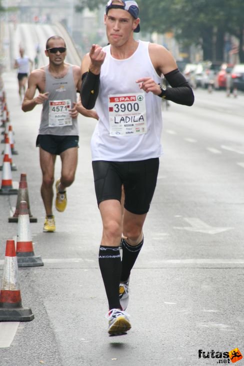 budapest_marathon_0318.jpg Budapest Marathon futás